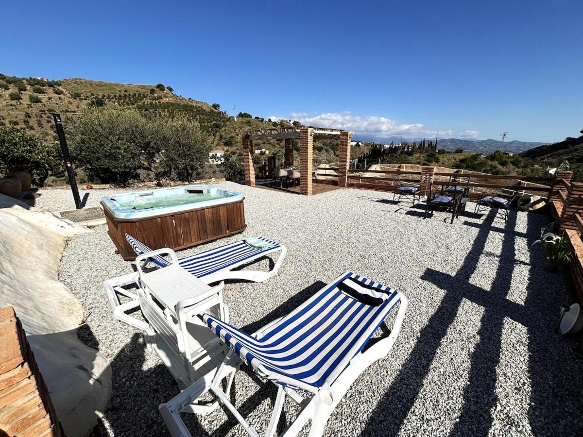 Evans Realty Bq Casa Vallejo & Jacuzzi & Bbq & Vistas Chalé Borge